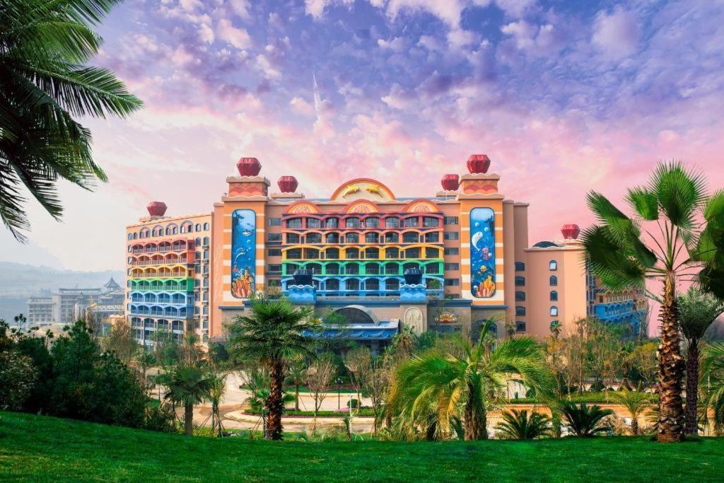 Dolphin Bay Hotel Kunming Bagian luar foto