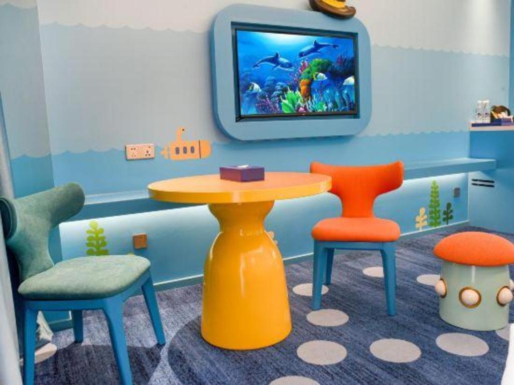 Dolphin Bay Hotel Kunming Bagian luar foto
