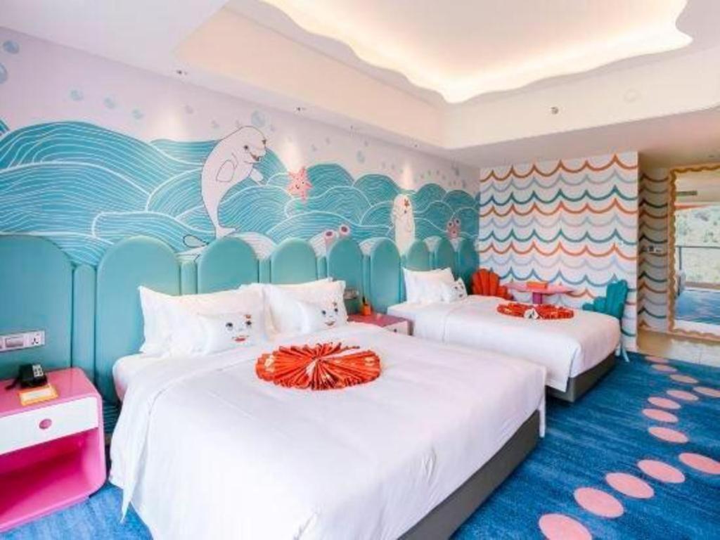 Dolphin Bay Hotel Kunming Bagian luar foto