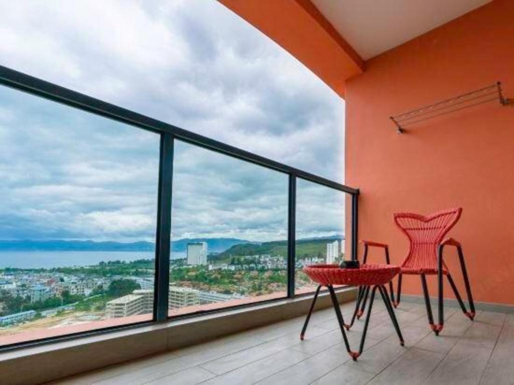 Dolphin Bay Hotel Kunming Bagian luar foto