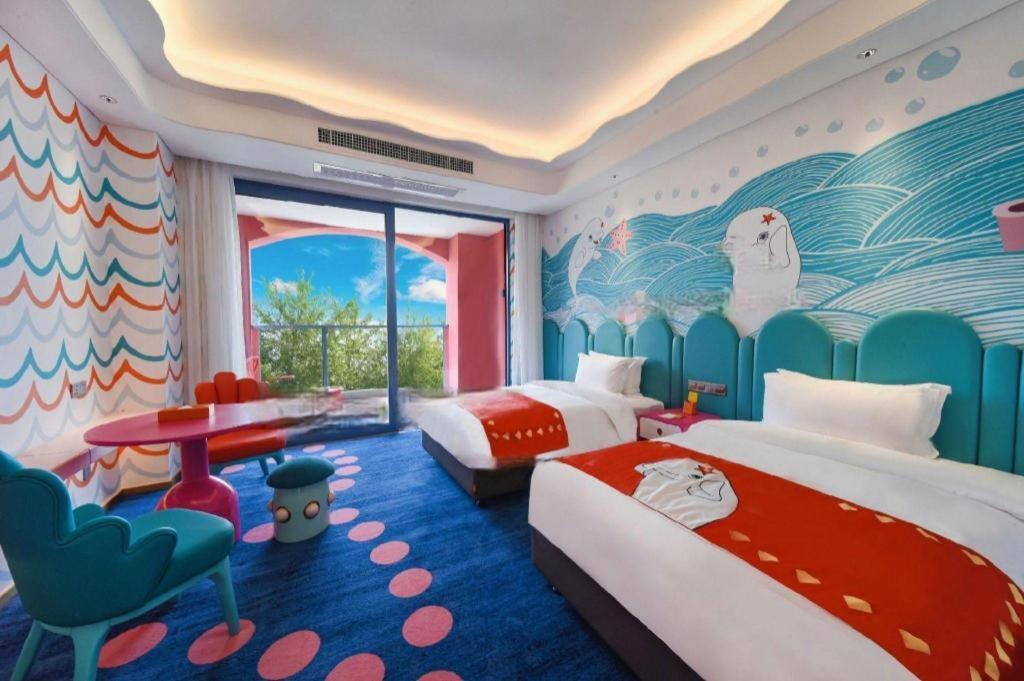 Dolphin Bay Hotel Kunming Bagian luar foto