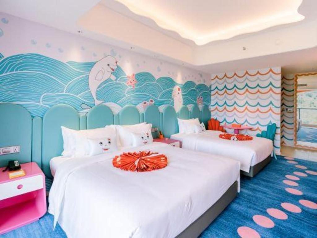 Dolphin Bay Hotel Kunming Bagian luar foto