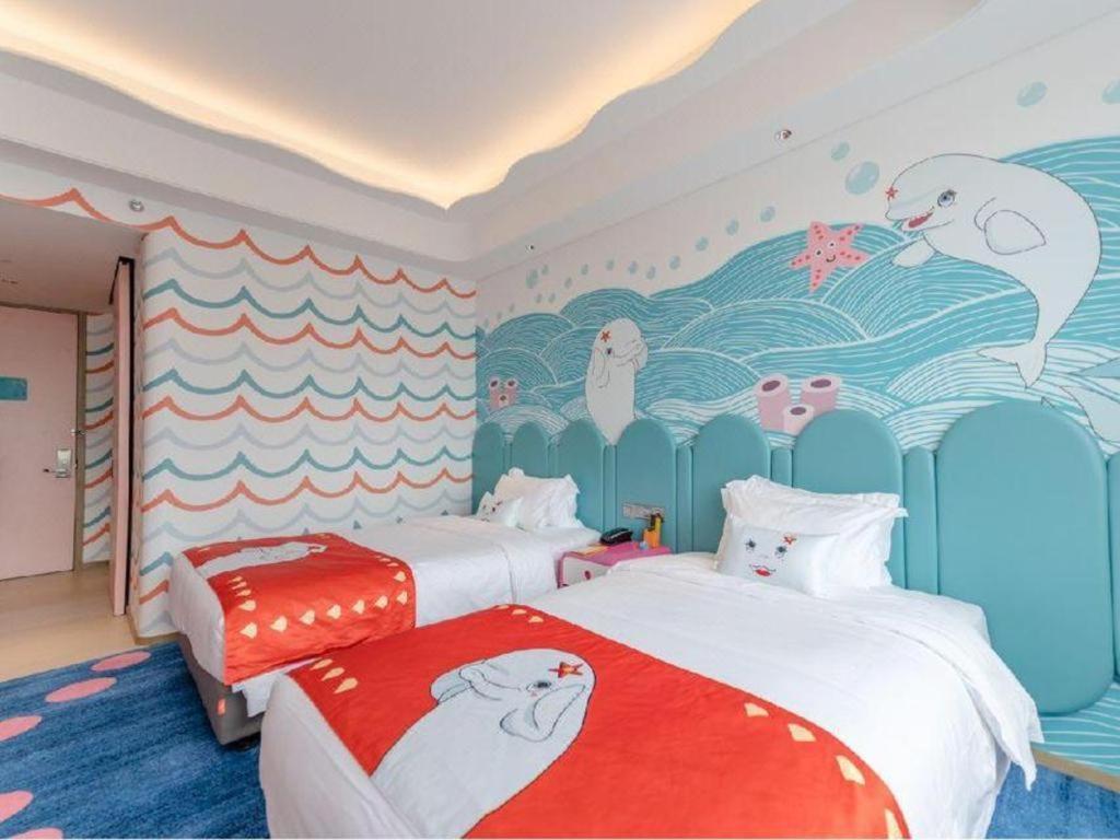Dolphin Bay Hotel Kunming Bagian luar foto