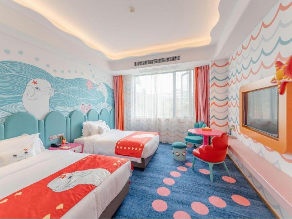 Dolphin Bay Hotel Kunming Bagian luar foto